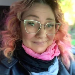 Meet your Posher, Tracy